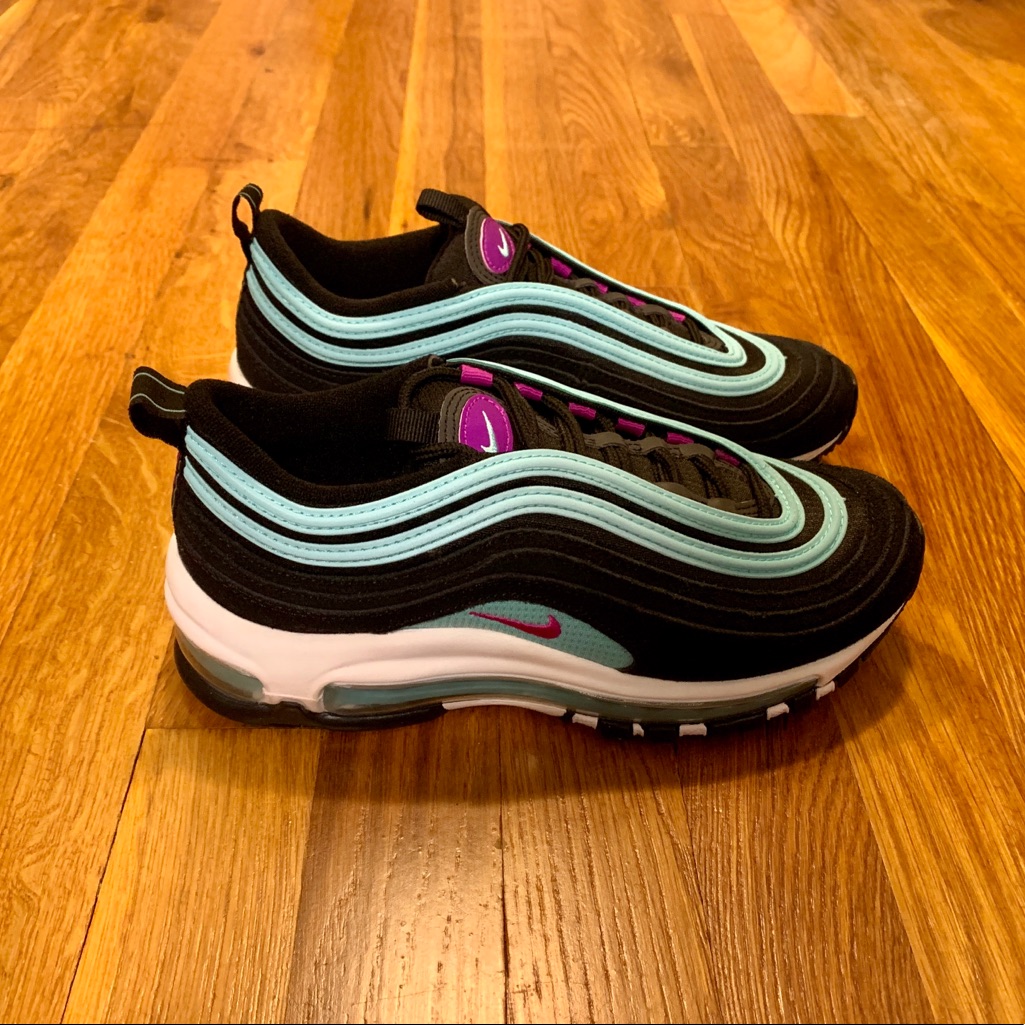 Brand New Nike Air Max 97 Nwt